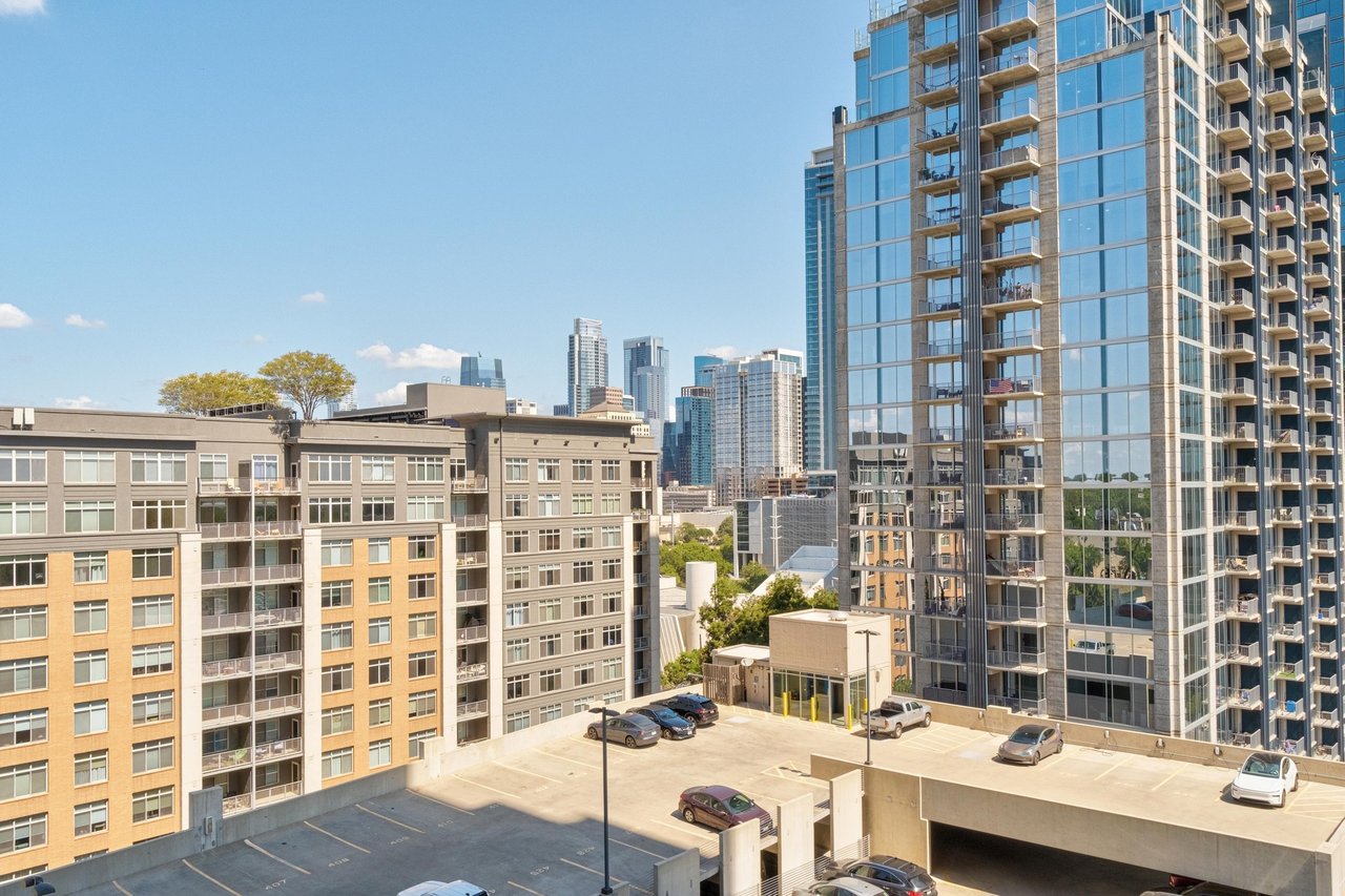 48 East Avenue #1310