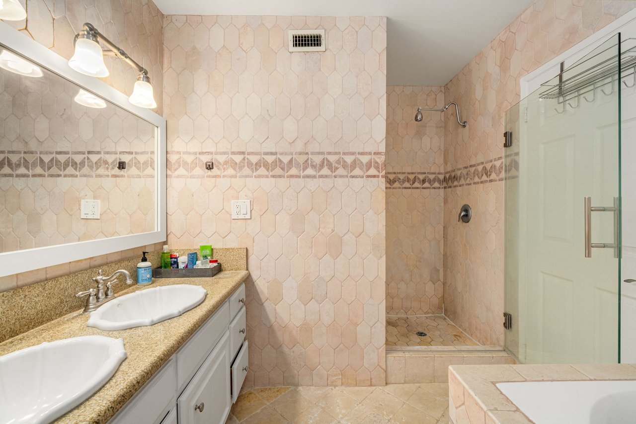 23001 Lita Pl, Woodland Hills, CA 91364