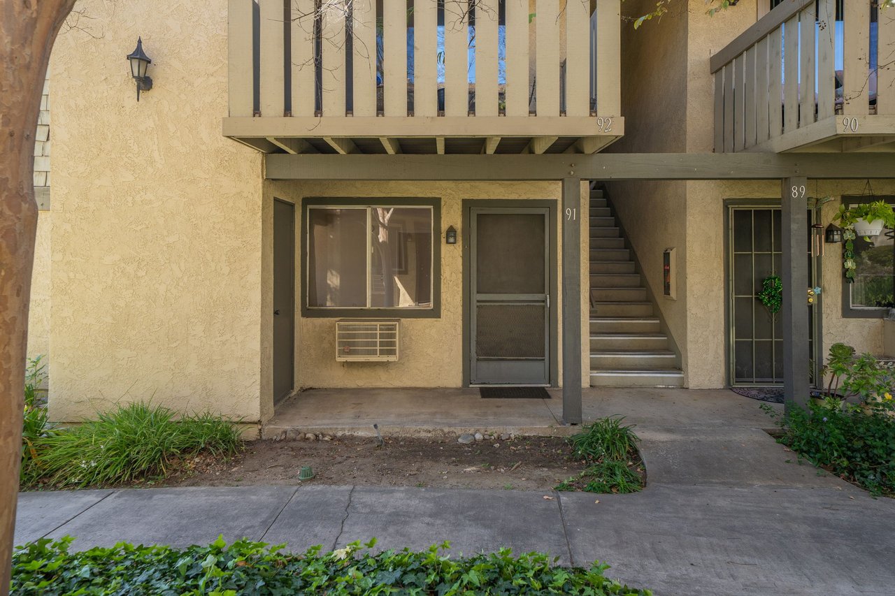 960 E Bonita Avenue 91