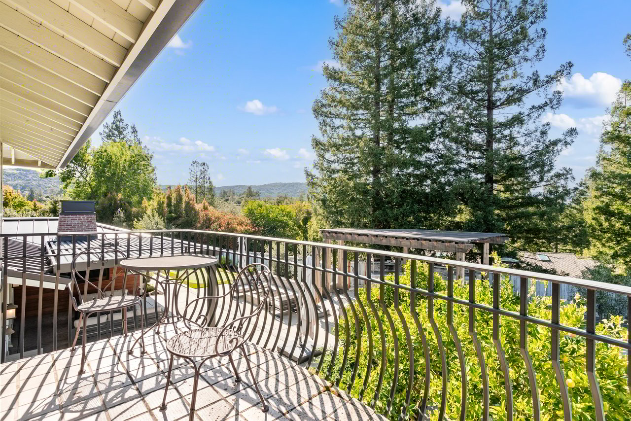 114 Nina CT