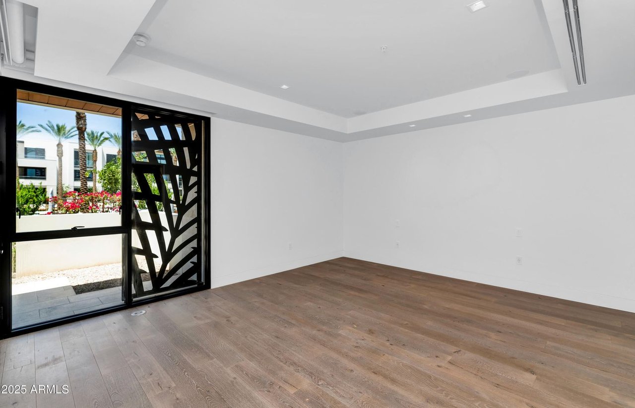 6587 N Palmeraie Blvd, #1051