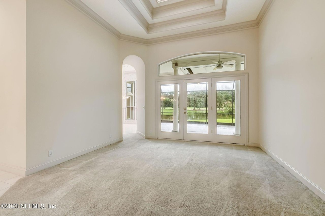 120 N Cv Dr