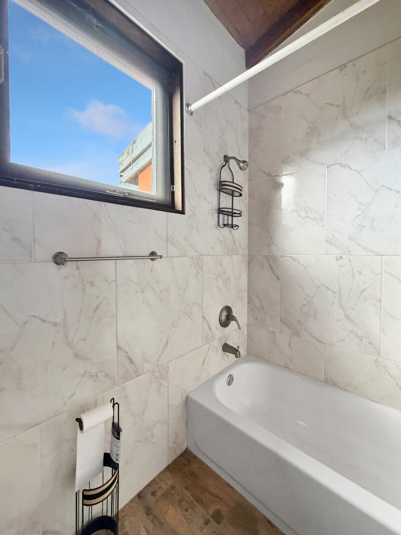 349 Mount Healthy 2 Bedroom Apartment