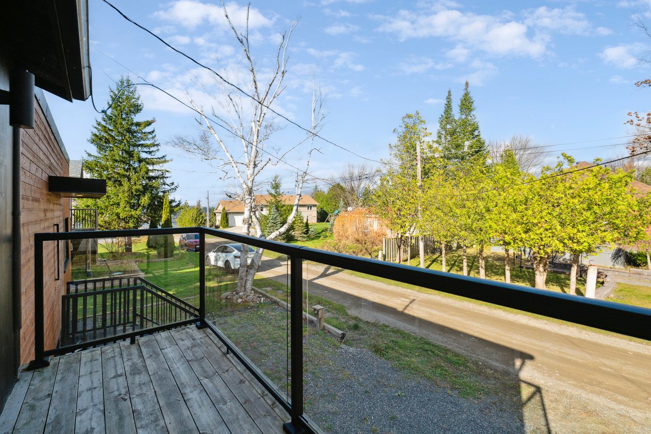 12 Schooner Lane