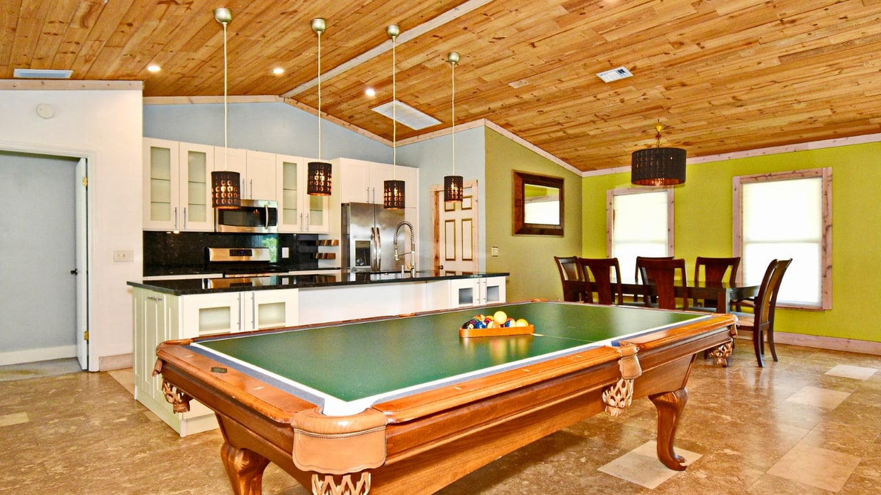 Three-Bedroom for Lease in Orlando's Bay Lakes Neighborhood