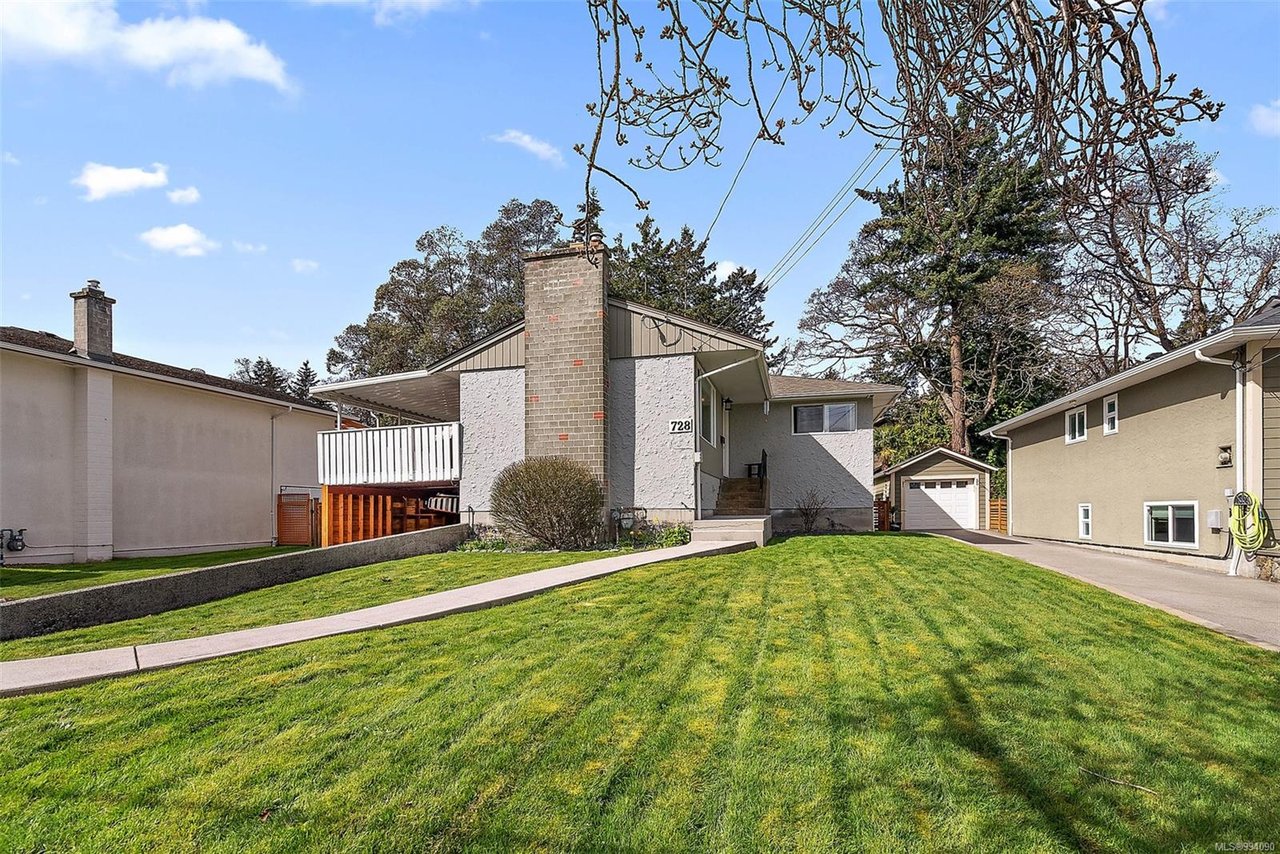 728 Porter Rd, Esquimalt