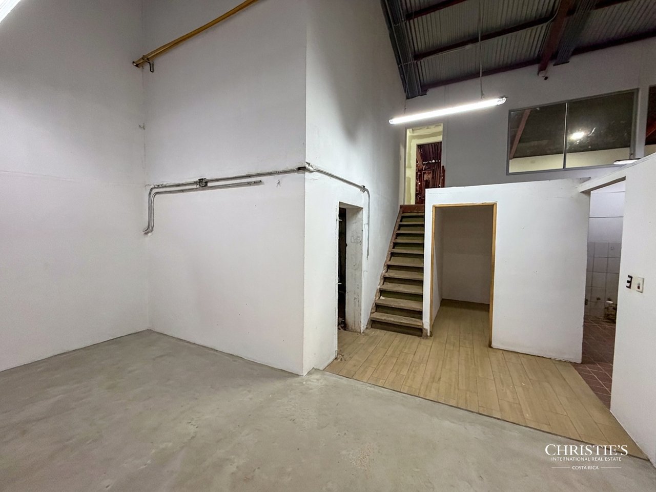 El Moro | Prime Commercial Investment Opportunity in Tamarindo