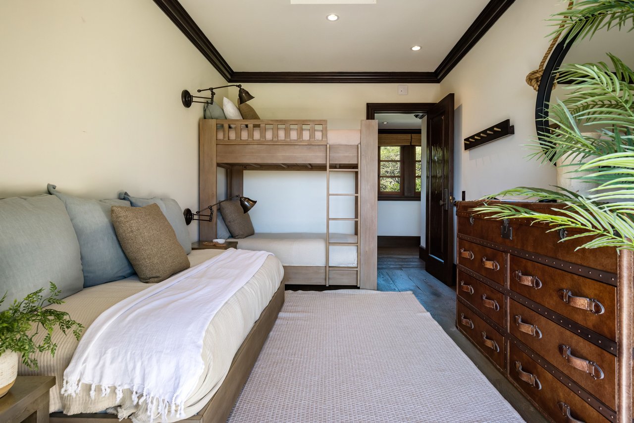 24834 Pacific Coast Hwy, Malibu