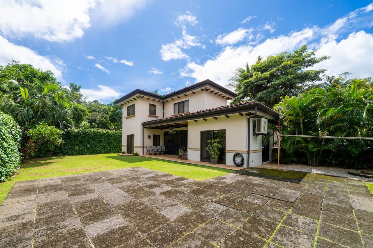 Casa Cali | Modern 3-Bedroom Turnkey Home in Pacific Residences – Minutes from Tamarindo Beach