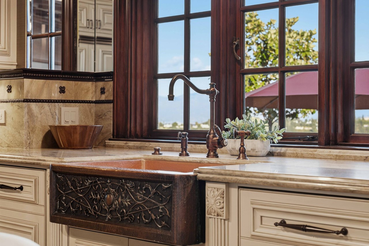 Mulholland Hills Country Club | Premier Golf & Tennis View Estate