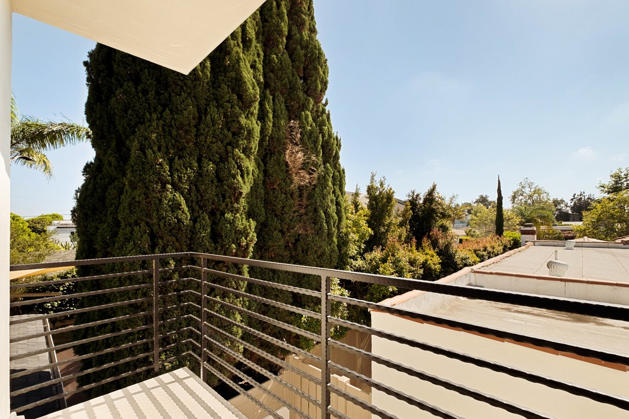 2325 27th St #B, Sunset Park