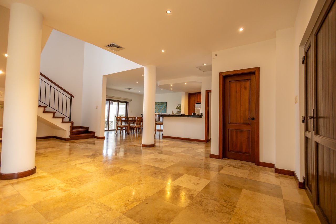 Pearl Ct., Villa 1105 