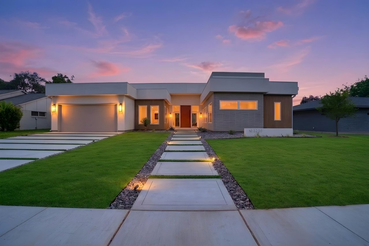 Whitehall | Dallas TX