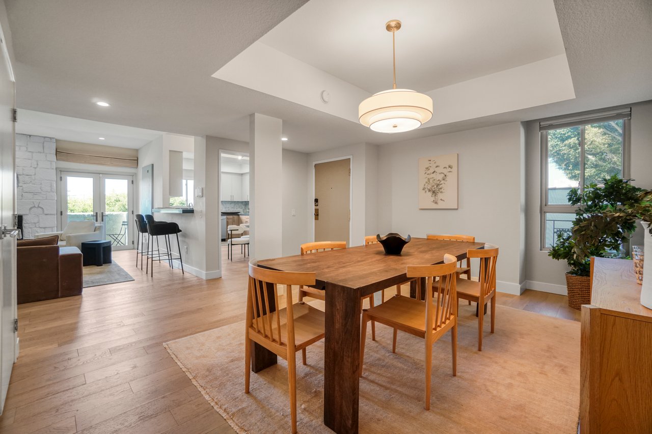 166 S Hayworth Ave APT 201, Los Angeles, CA 90048