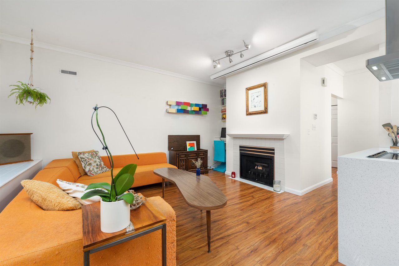 25-5988 Hastings St