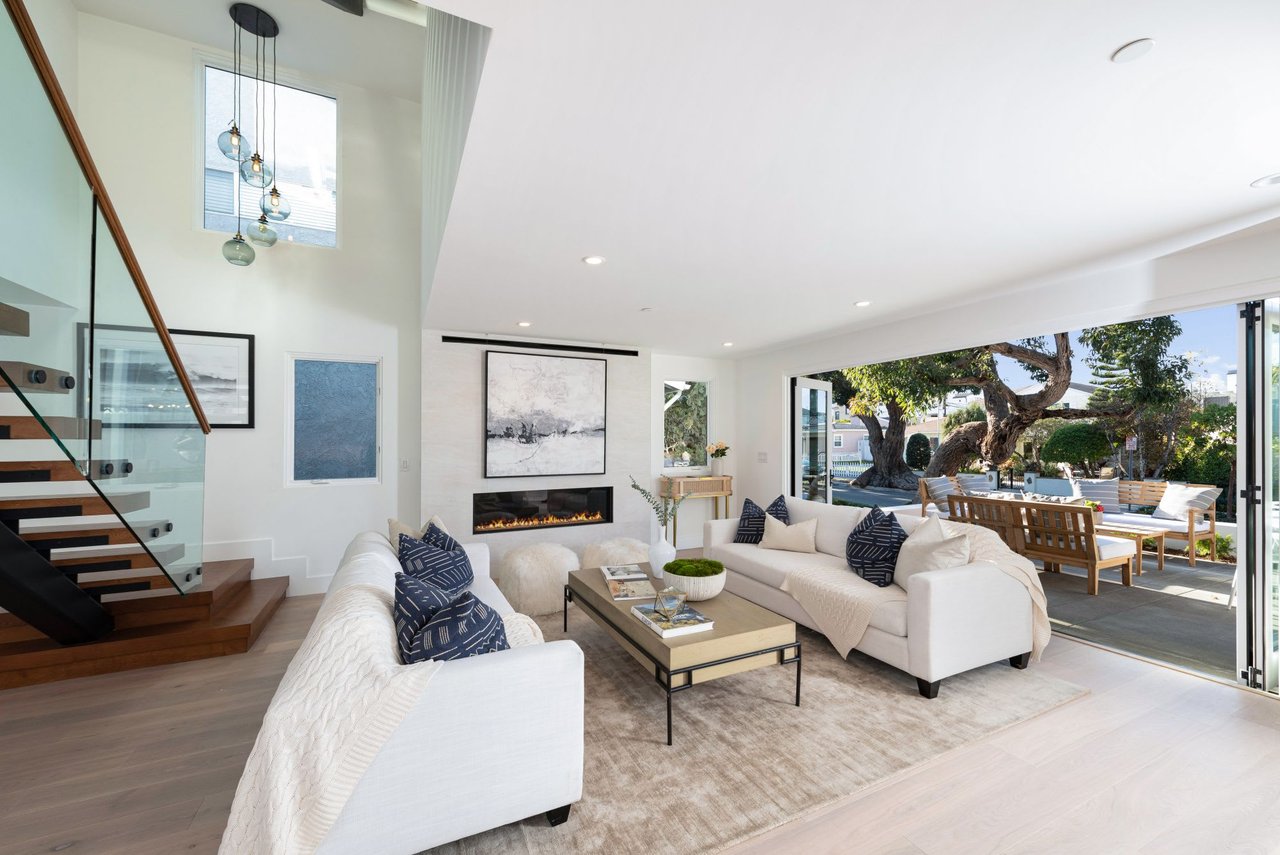 312 Jasmine Avenue Unit: 1