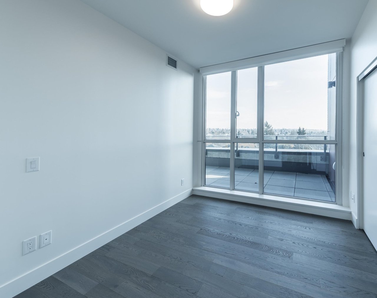 501-7777 Cambie St