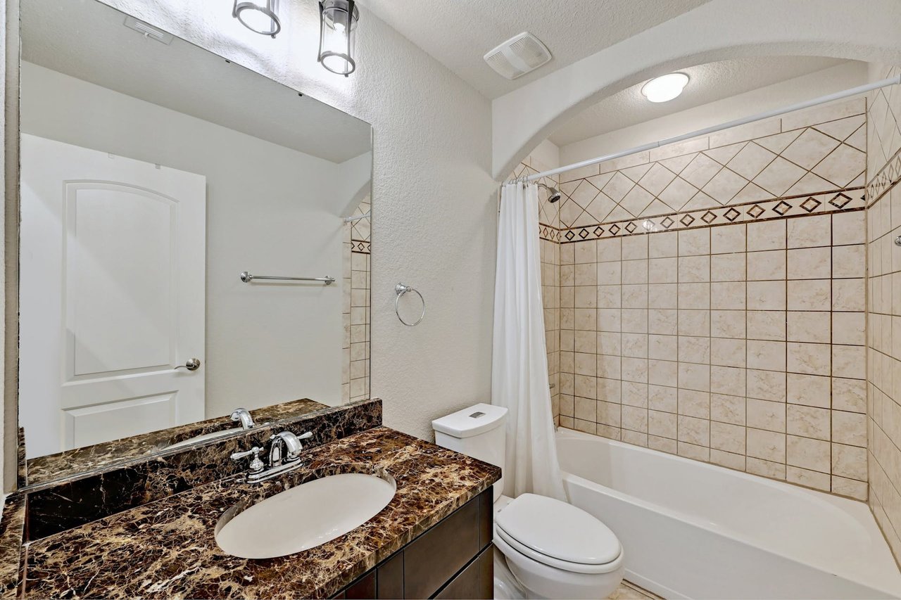 Stunning 5-Bedroom Luxury Home with Breathtaking Hill Country Views in Gated Community! | Short Walk to Lake Travis H.S. | Resort-style Amenities