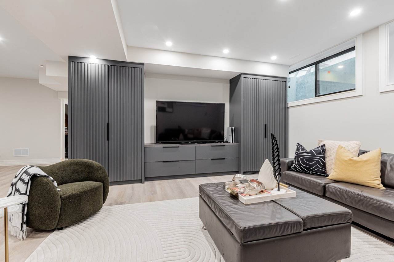 8 Manor Haven Rd 