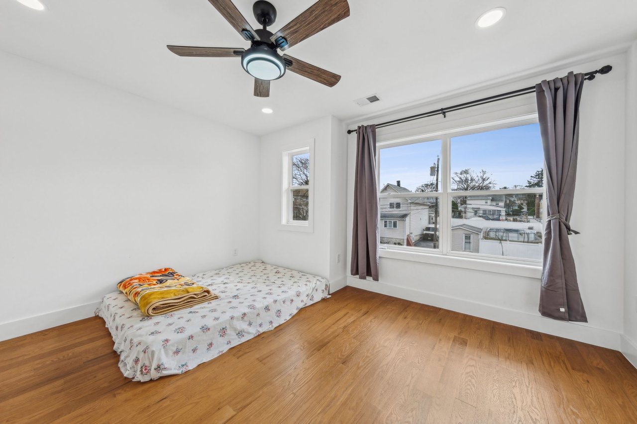 21 Kearney Ave