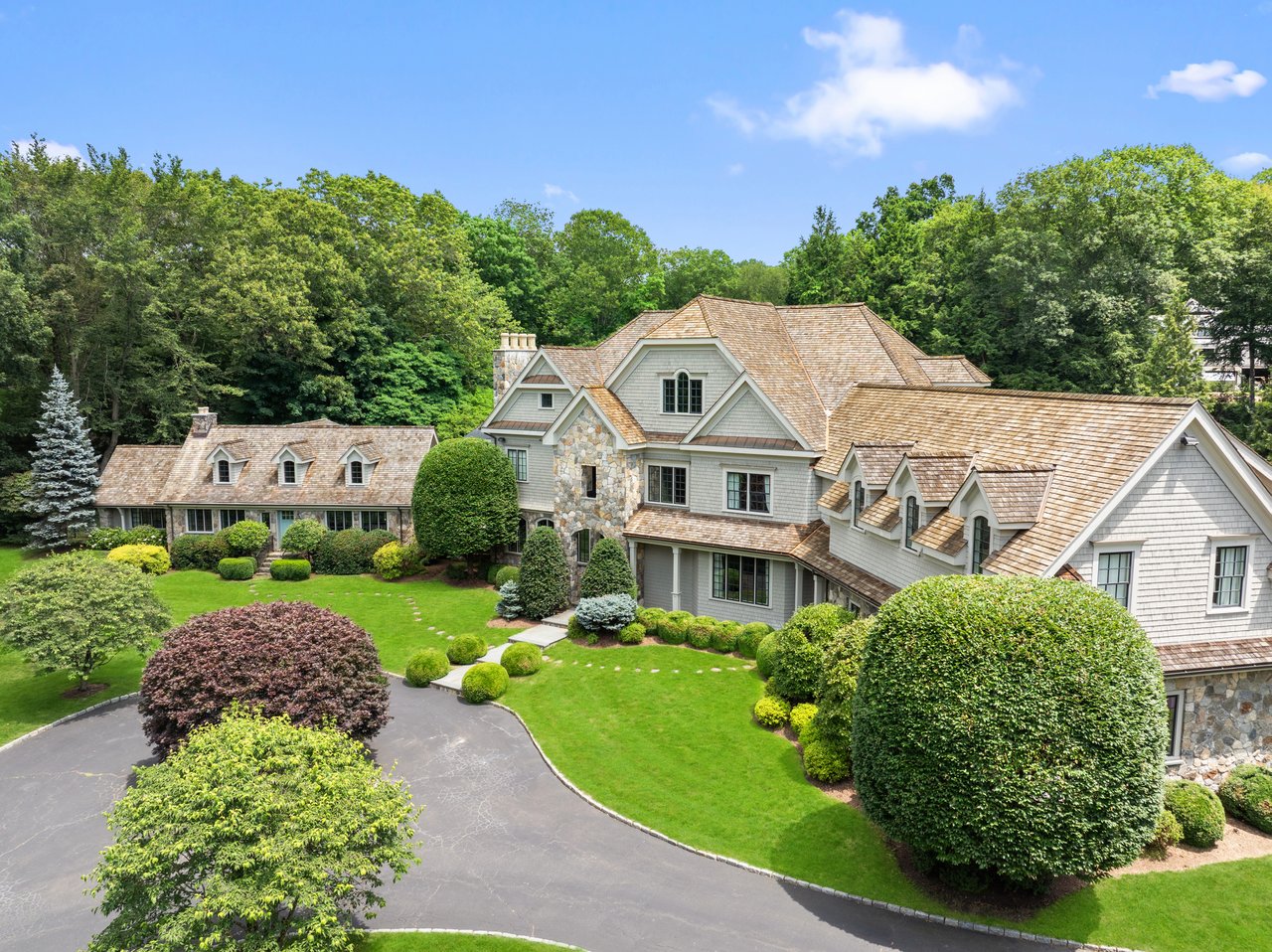 9 Greenbrier Road