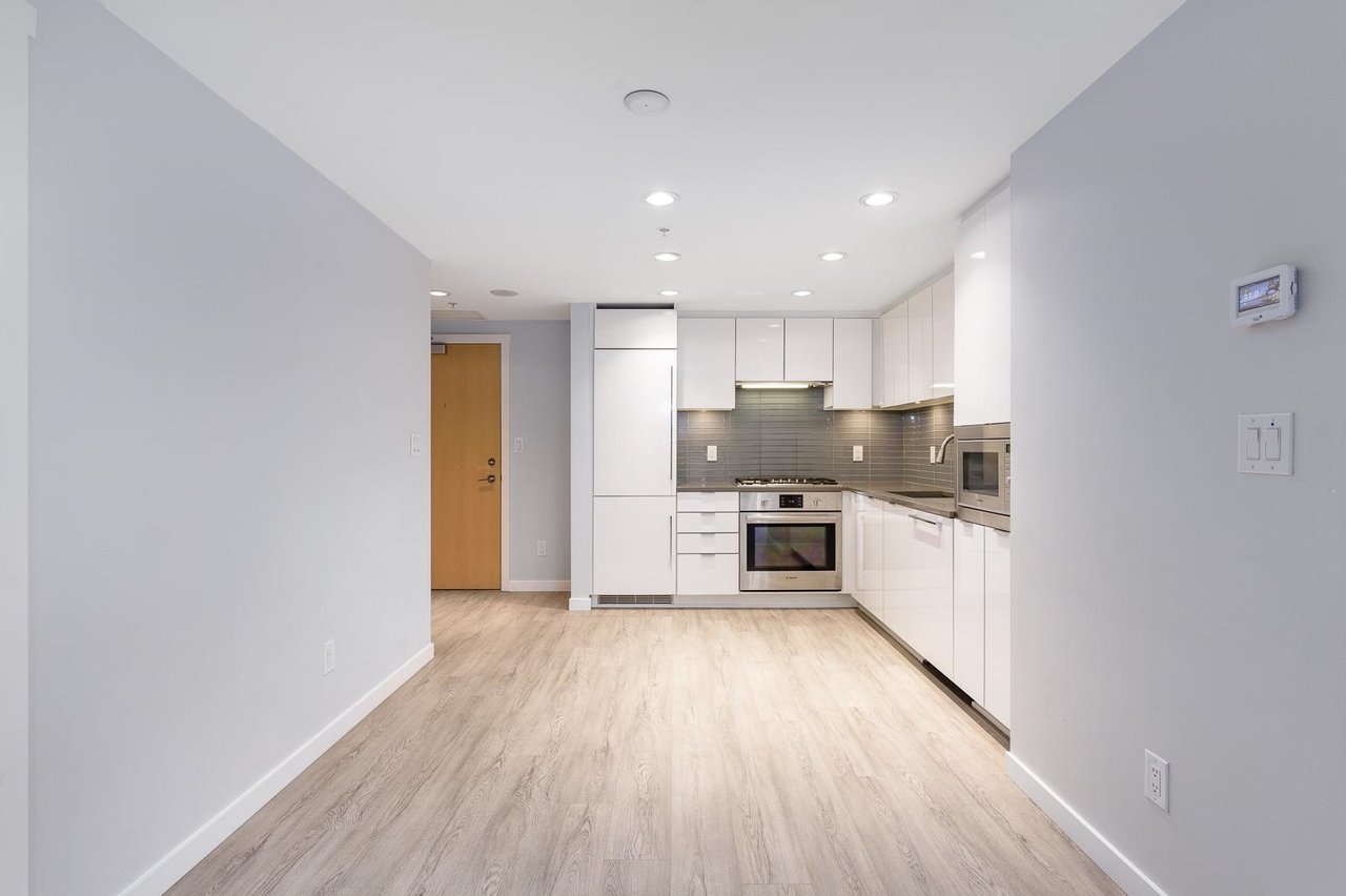 618-8333 Sweet Ave