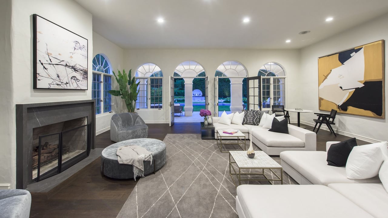 1275 Benedict Canyon Dr