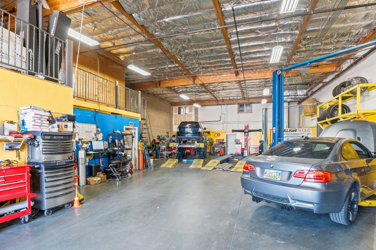 Auto Repair/Industrial Owner User Opportunity