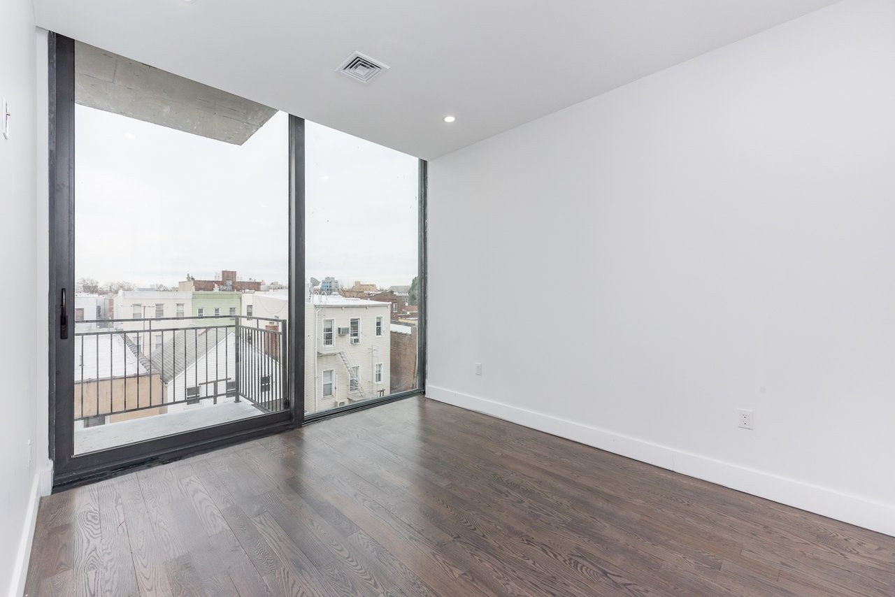 23-71 31st Street Apt. 4B