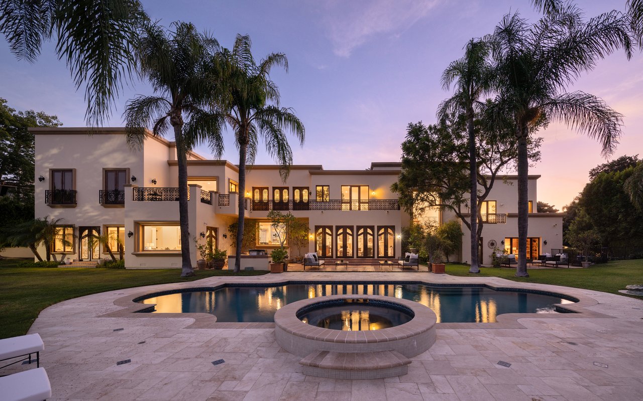 3364 Clerendon Rd, Beverly Hills