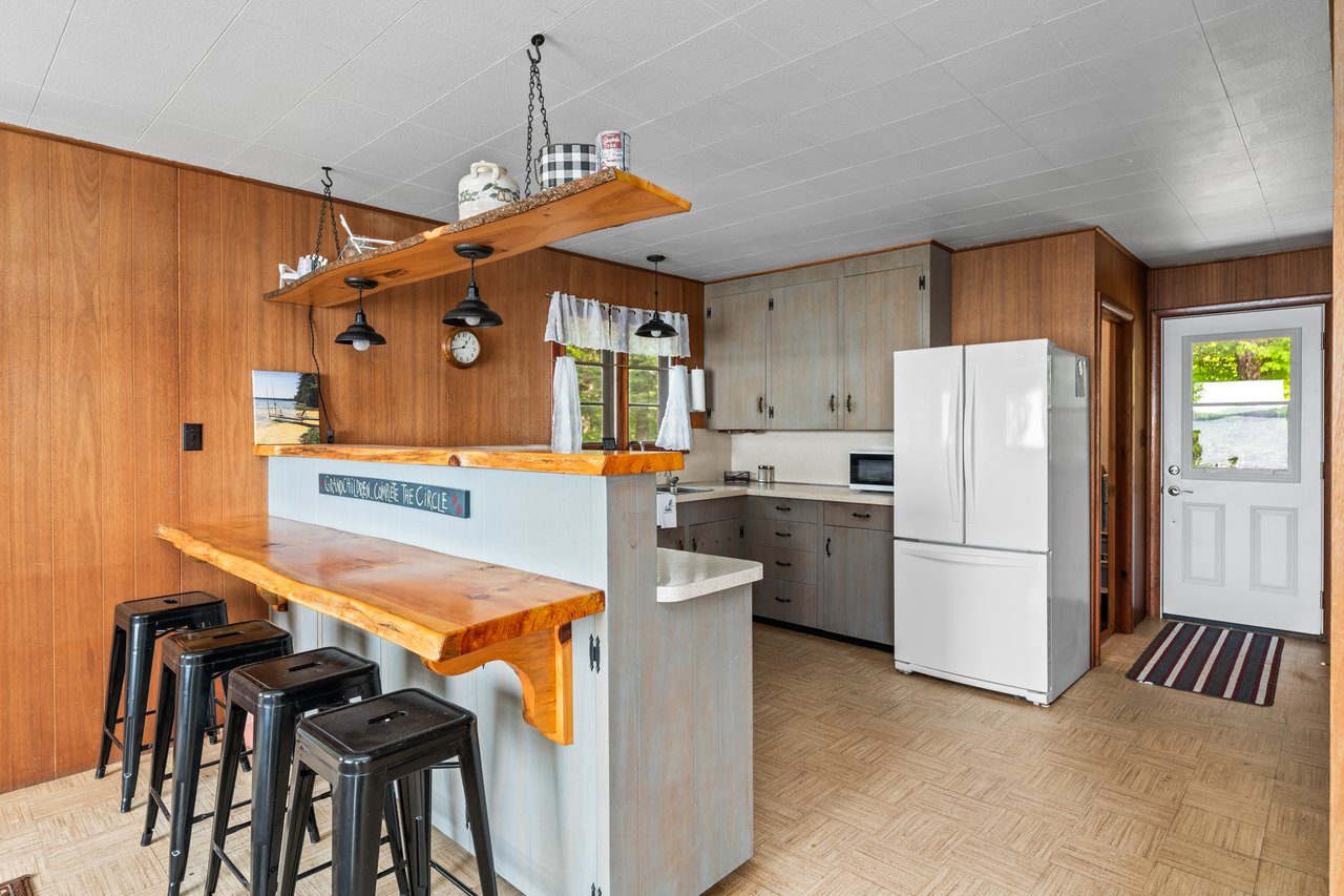 199 Long Point Road, Skeleton Lake, Muskoka Lakes, ON
