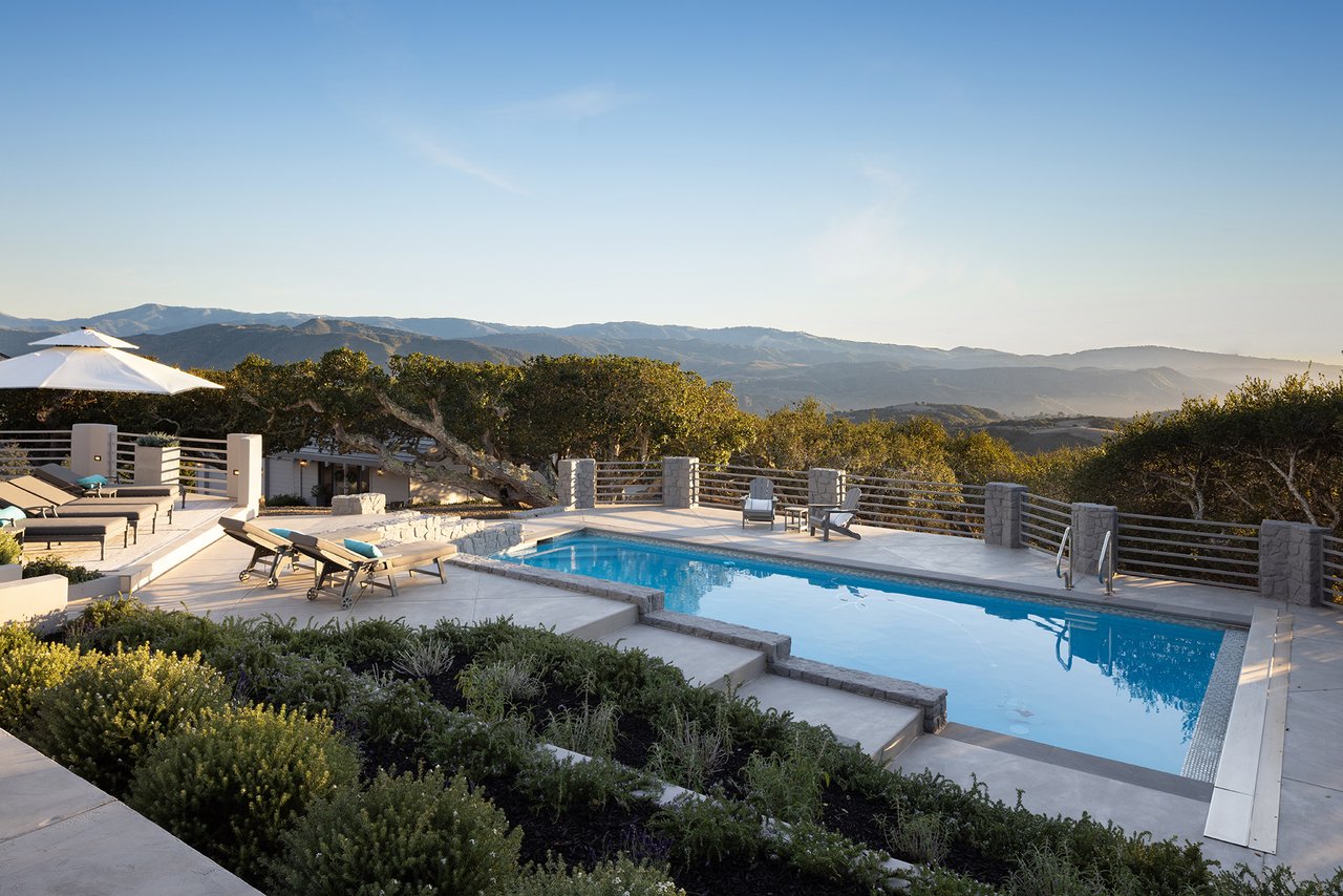 Elevated Living with Panoramic Views