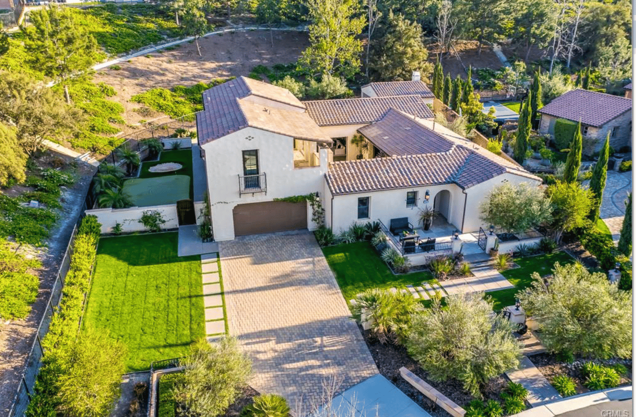 11 Vaquero Road