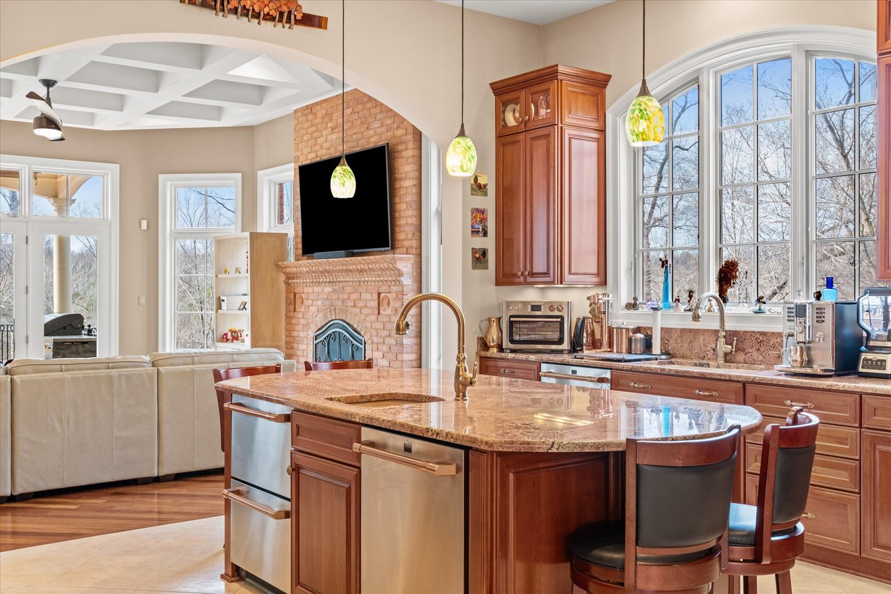 10036 Lake Occoquan Dr