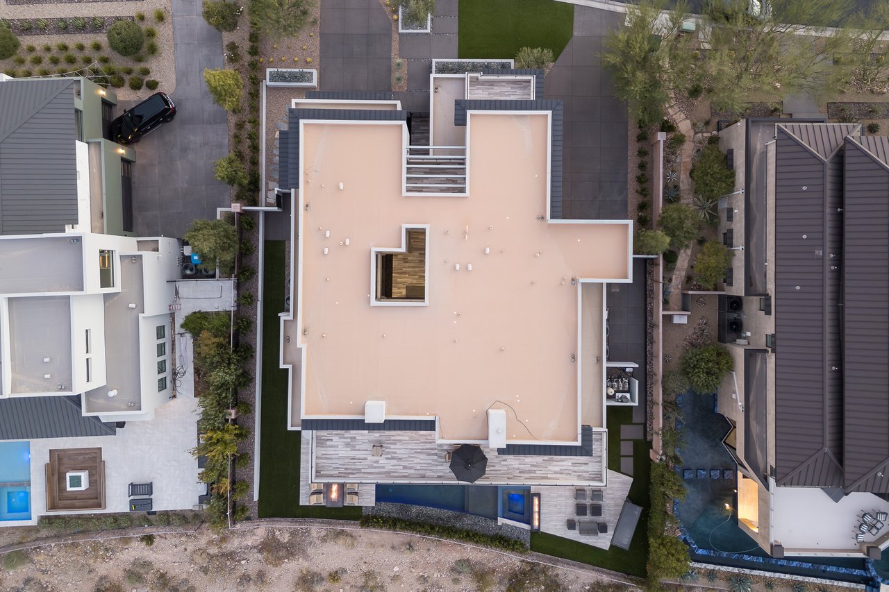 34 Sun Glow Ln, Las Vegas, NV 89135