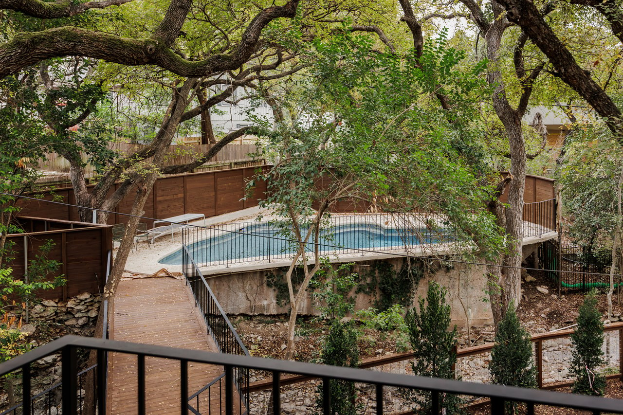  2804 Deercreek Cir, Austin, Texas 78703