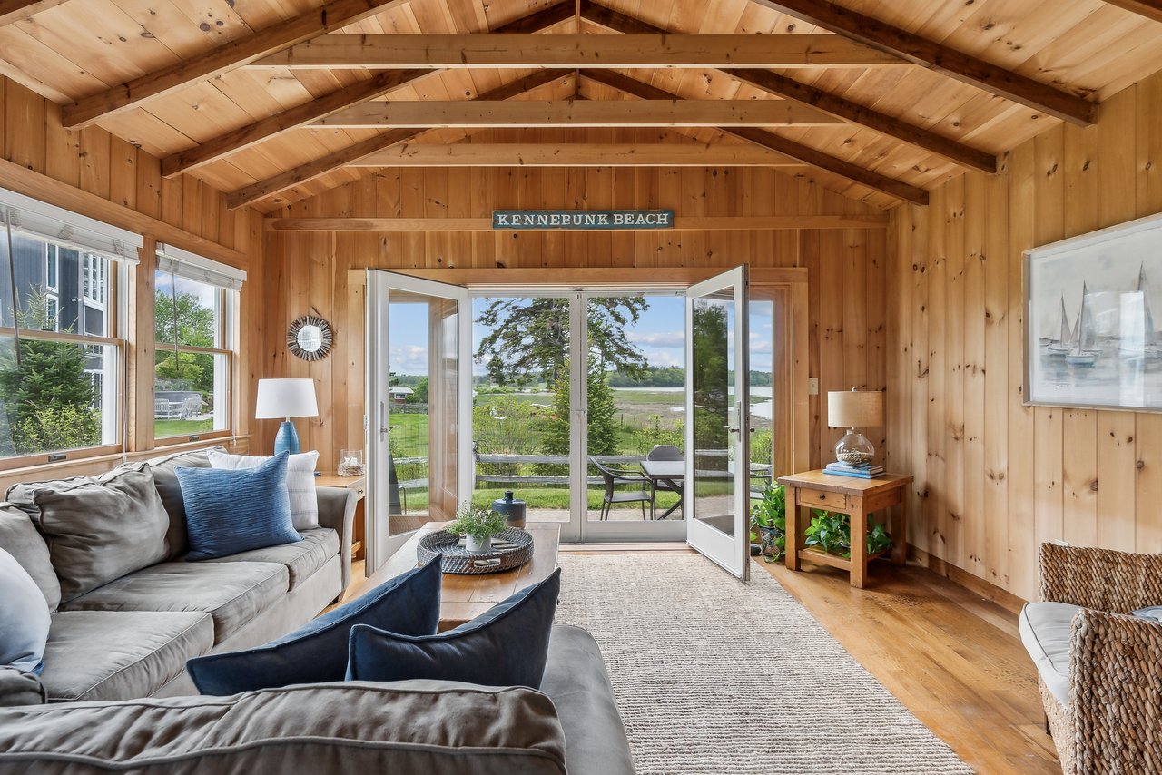 Cottage Between the River & Sea
