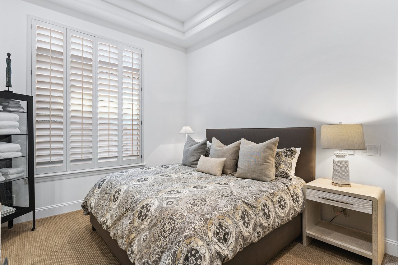 8832 E WETHERSFIELD Road