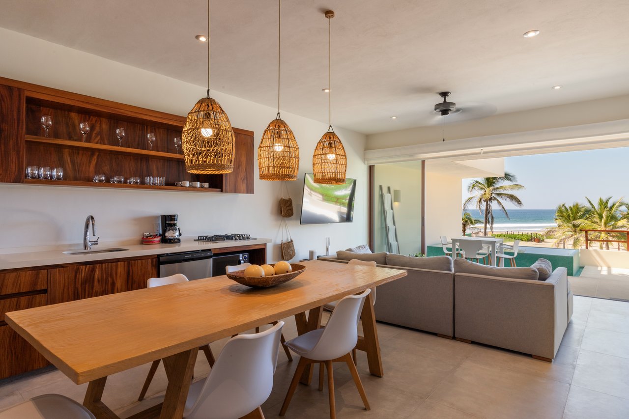 Marea Beachfront Villa G36