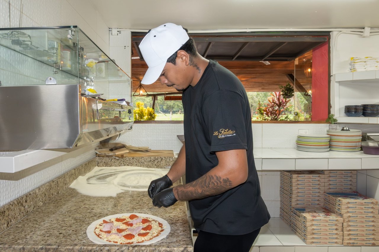 LA FORKETTA - ICONIC RESTAURANT FOR SALE 