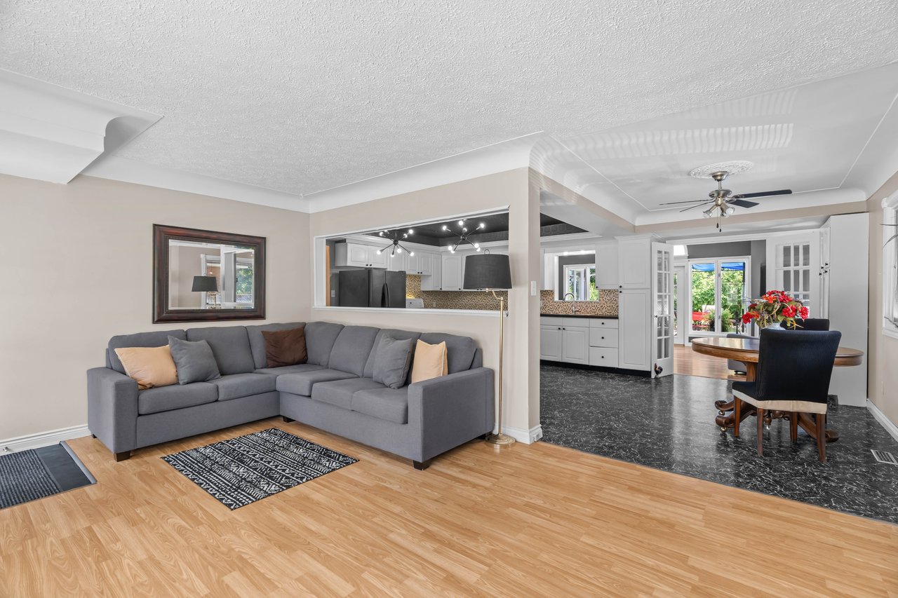 Once of a kind home in Byron 