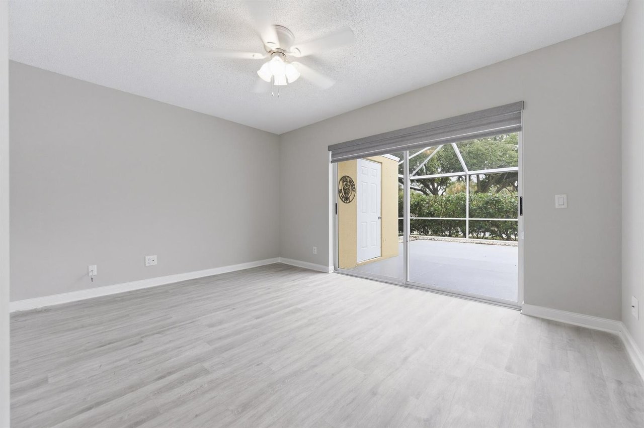 4904 Lake Catherine Dr