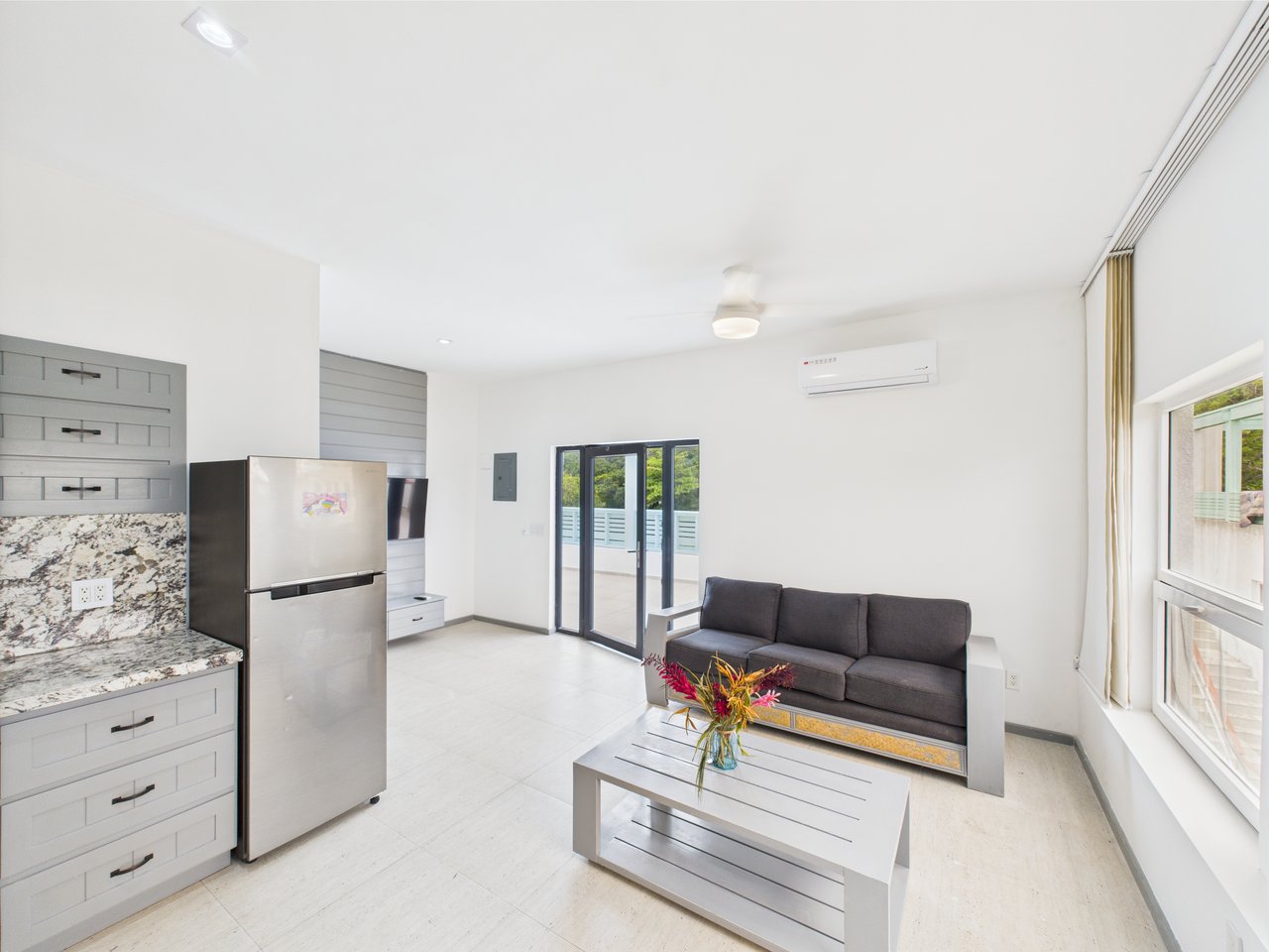 Condo 306, Diamond Apartments