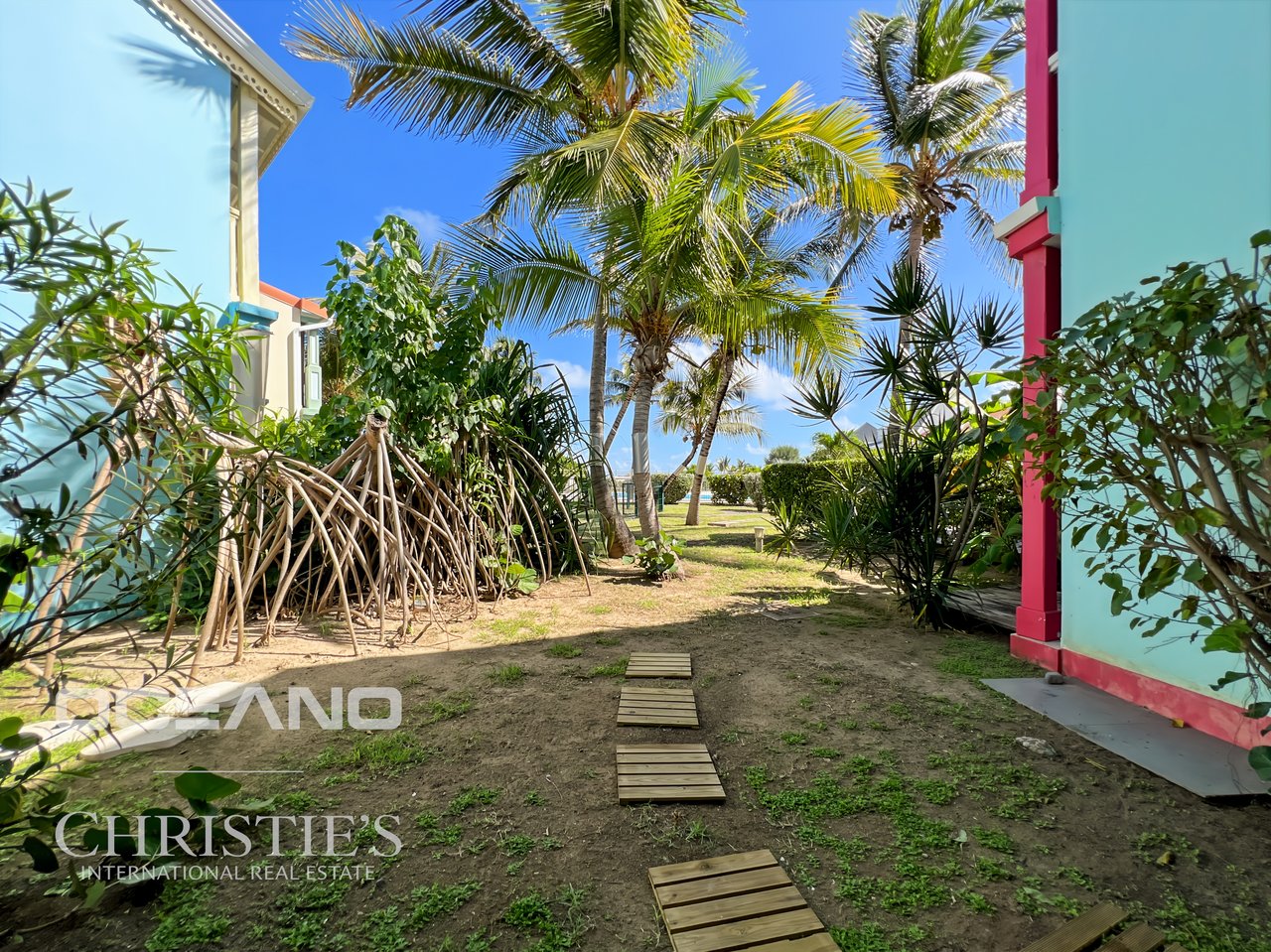 ORIENT BAY - EXCLUSIVE - 2 BEDROOMS