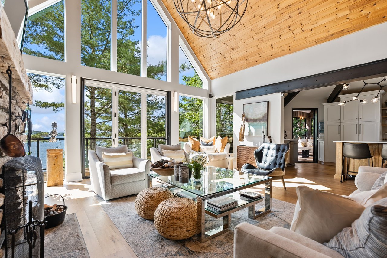 Top Luxury Furniture and Decor Trends in Muskoka Waterfront Homes
