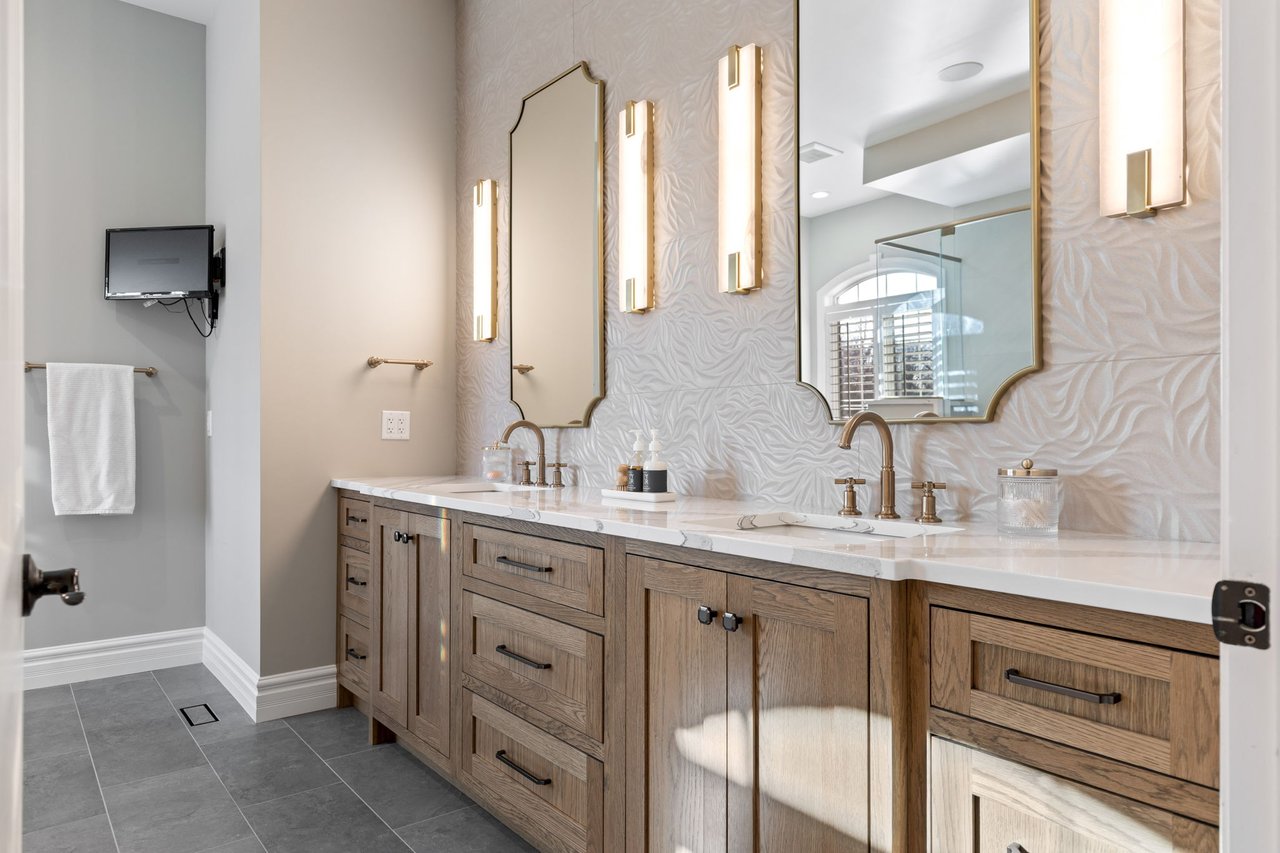 24 Williamsburg Estates Drive