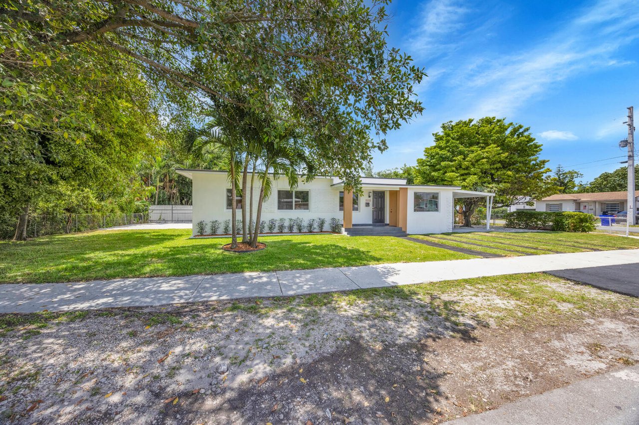 Fully Renovated 4-Bedroom Home Minutes from Coral Gables