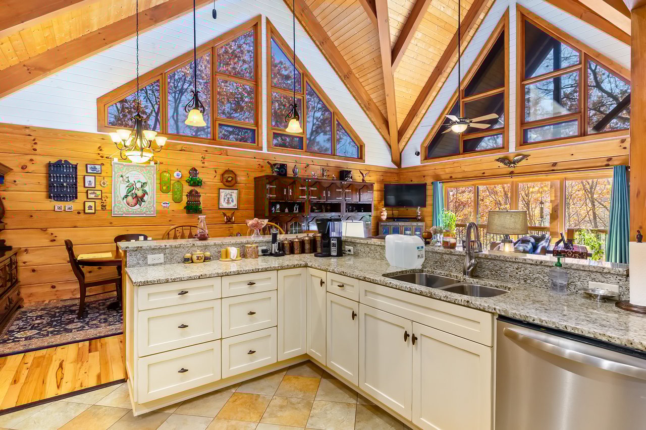 151 Diamond Falls Boulevard