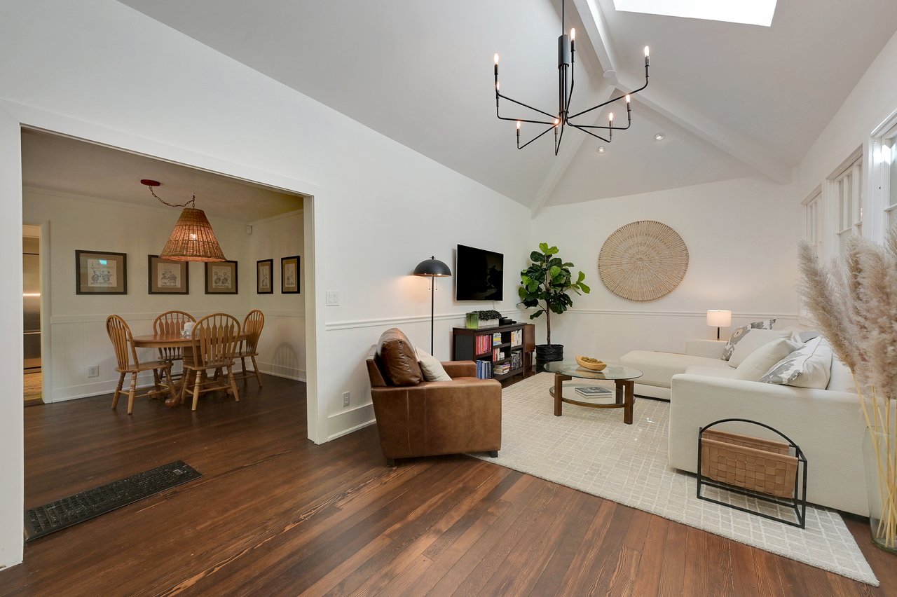 207 Madrone Ave