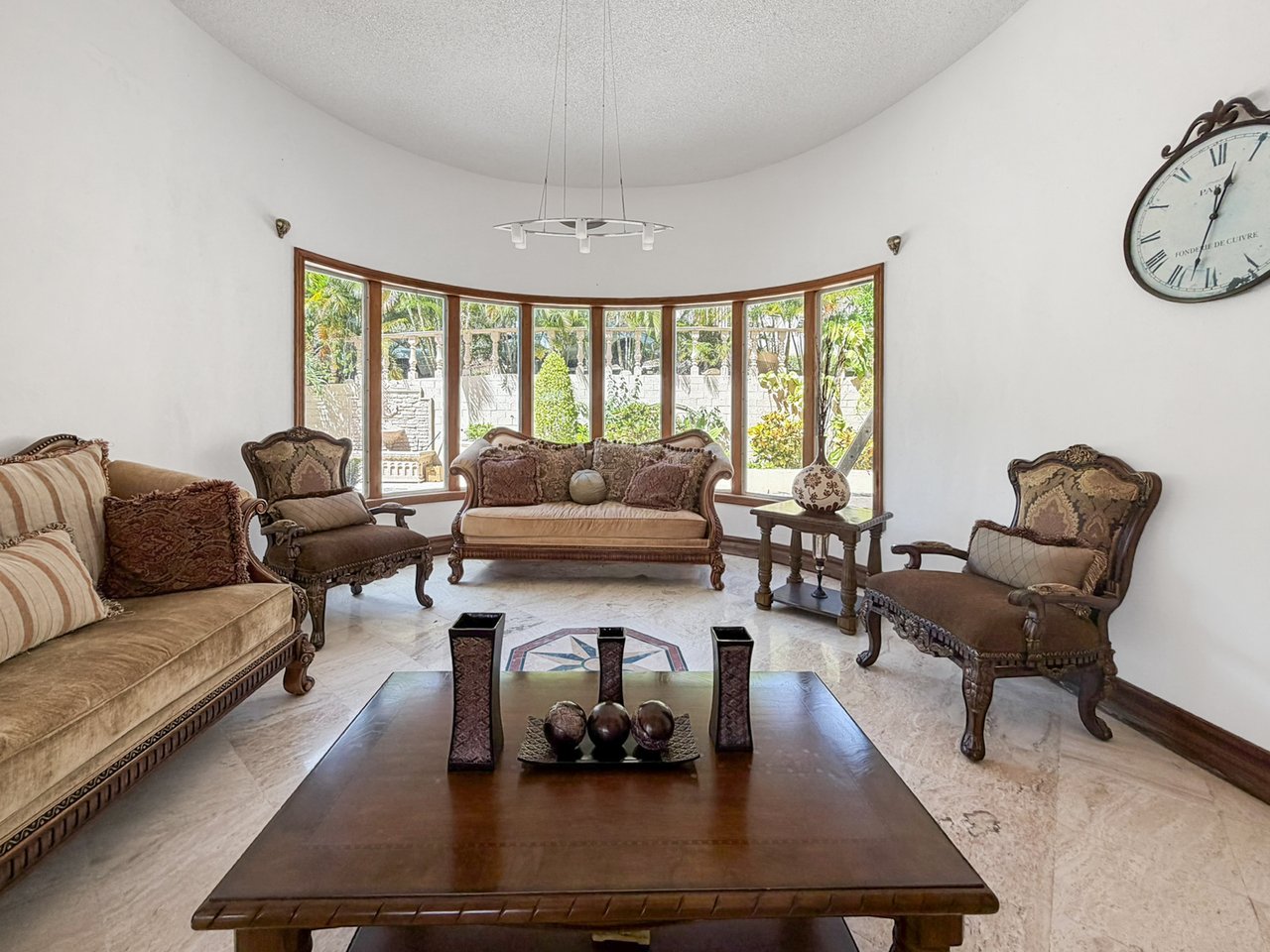 565 Parham Town 7 Bedroom Villa